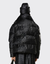 Rains 15220-53 Boxy Puffer Jacket Black Monogram Talvejope Mehed Naised Ülerõivad Ülerõivad Talvejoped ja mantlid Talvemantlid ja -joped