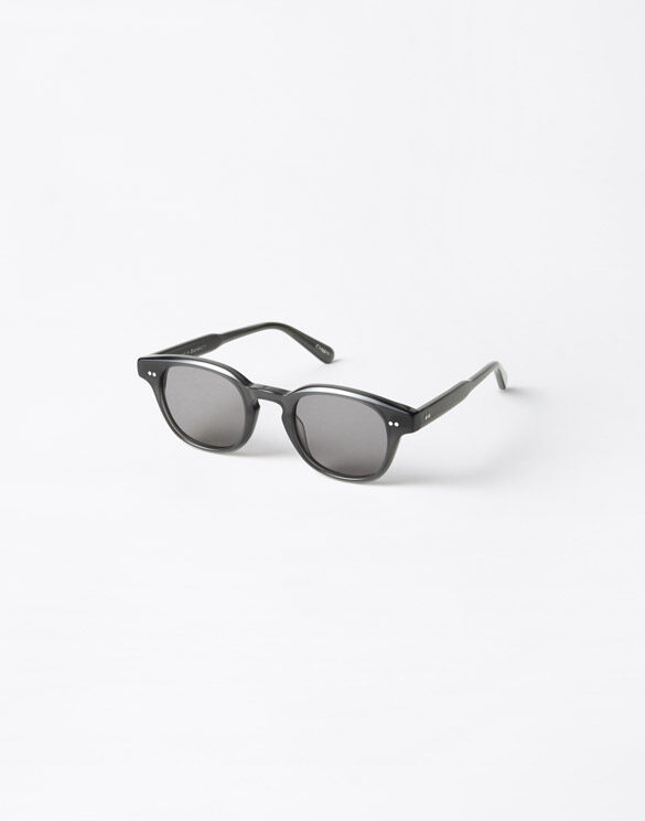 CHIMI Aksessuaarid } Päikeseprillid 02.2 Dark Grey Medium Päikeseprillid 10353-232-M