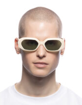 Le Specs LSU2329601 Slaptrash Ivory Päikeseprillid Aksessuaarid Prillid Päikeseprillid