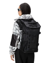 Rains 14340-01 Black Trail Mountaineer Bag Black Seljakott Aksessuaarid Kotid Seljakotid