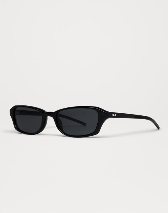 Chimi Iris Black Sunglasses
