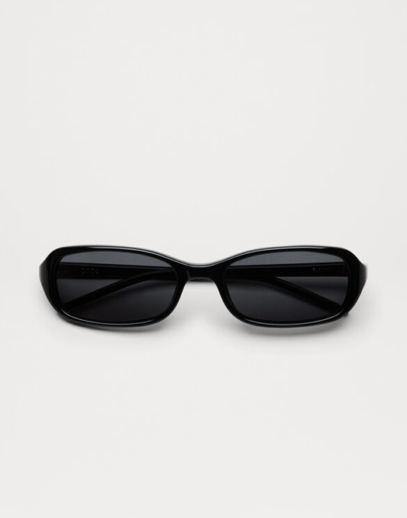 Chimi Code Black Sunglasses Kendall Jenner Sunglasses