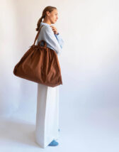 Hvisk Accessories Bags Shoulder bags Sage Big Matte Twill Brown Caramel 2501-029-020000