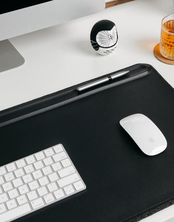 Orbitkey-Desk-Mat-Medium-Black