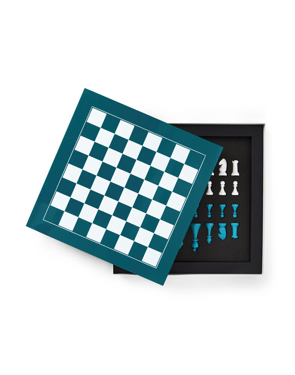Printworks Home Board Games The Gambit - Wood Chess PW00615
