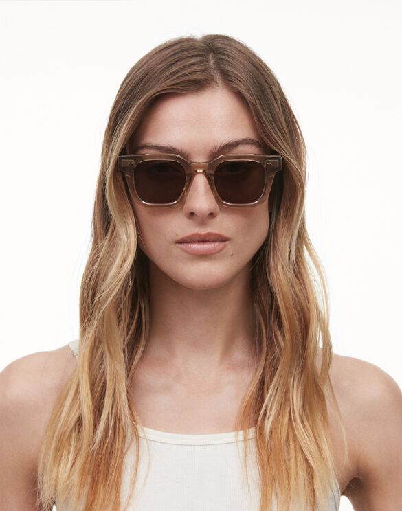 Chimi 04 Light Brown Medium Päikeseprillid