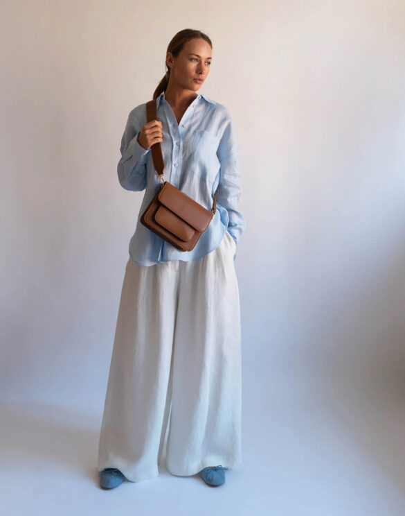 CAYMAN_POCKET_SOFT_STRUCTURE-Crossbody-2501-013-010000-460_Brown_Caramel-3