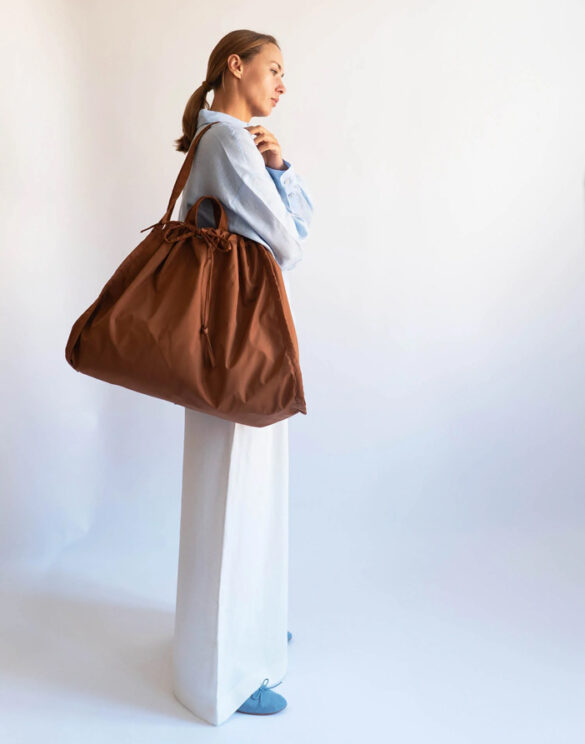 Hvisk Accessories Bags Shoulder bags Sage Big Matte Twill Brown Caramel 2501-029-020000