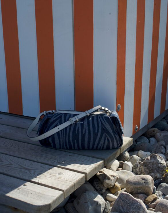 Hvisk Elbie Denim Navy Zebra