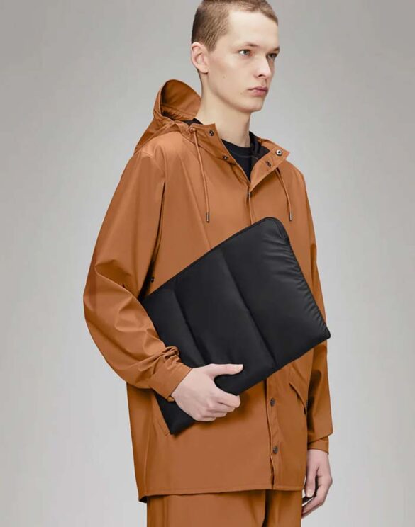 nyssa_puffer_laptop_noir03_15-16_1200x1200